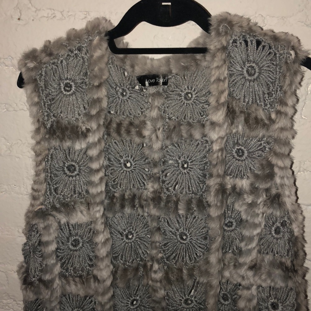 Real Rabbit Fur Vest - Picture 2 of 7